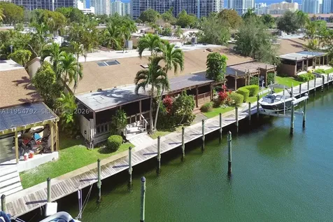 2619 S Parkview Drive Hallandale Beach FL 33009