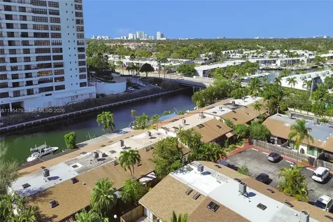 2619 S Parkview Drive Hallandale Beach FL 33009