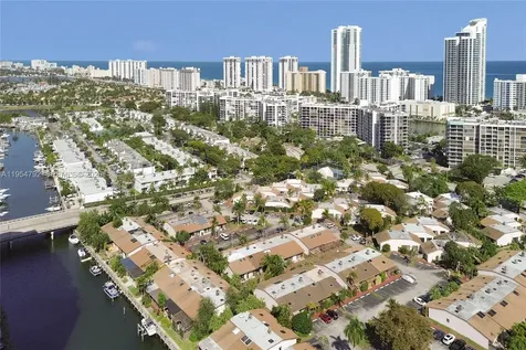 2619 S Parkview Drive Hallandale Beach FL 33009