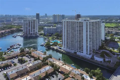 2619 S Parkview Drive Hallandale Beach FL 33009