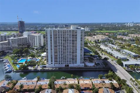 2619 S Parkview Drive Hallandale Beach FL 33009