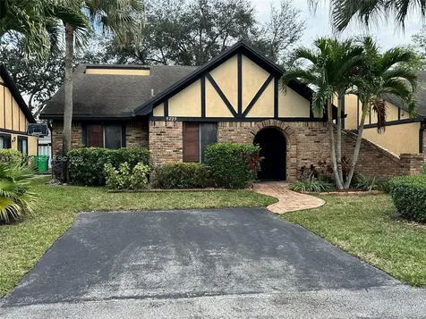 9225 NW 49th Place Sunrise FL 33351