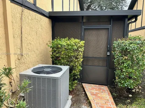 9225 NW 49th Place Sunrise FL 33351