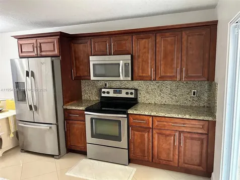 9225 NW 49th Place Sunrise FL 33351