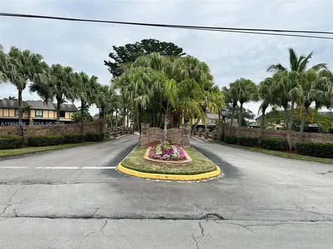 9225 NW 49th Place Sunrise FL 33351