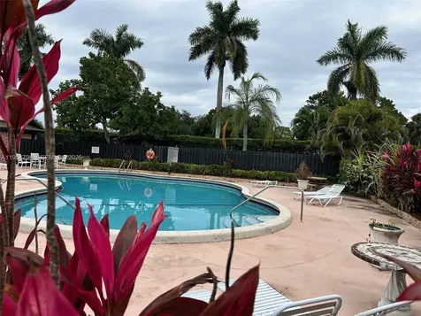 9225 NW 49th Place Sunrise FL 33351