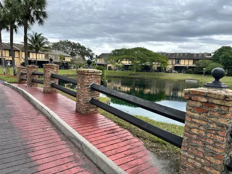9225 NW 49th Place Sunrise FL 33351