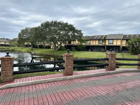 9225 NW 49th Place Sunrise FL 33351