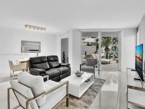 9821 E Bay Harbor Drive Bay Harbor Islands FL 33154