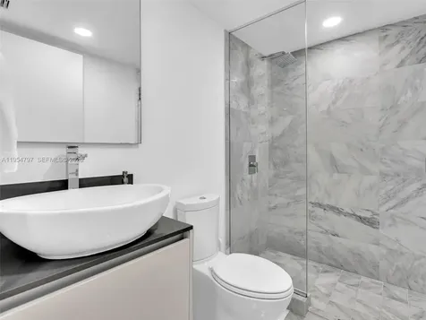 9821 E Bay Harbor Drive Bay Harbor Islands FL 33154