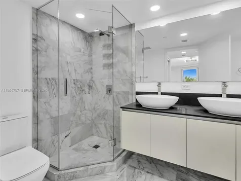 9821 E Bay Harbor Drive Bay Harbor Islands FL 33154