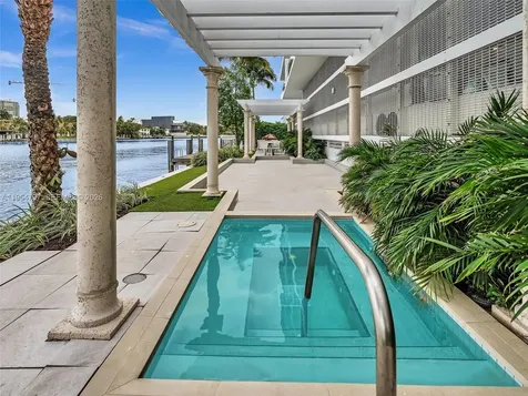 9821 E Bay Harbor Drive Bay Harbor Islands FL 33154