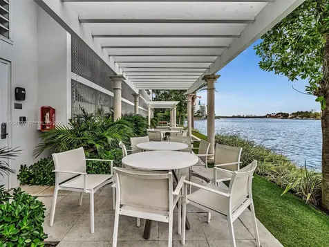 9821 E Bay Harbor Drive Bay Harbor Islands FL 33154