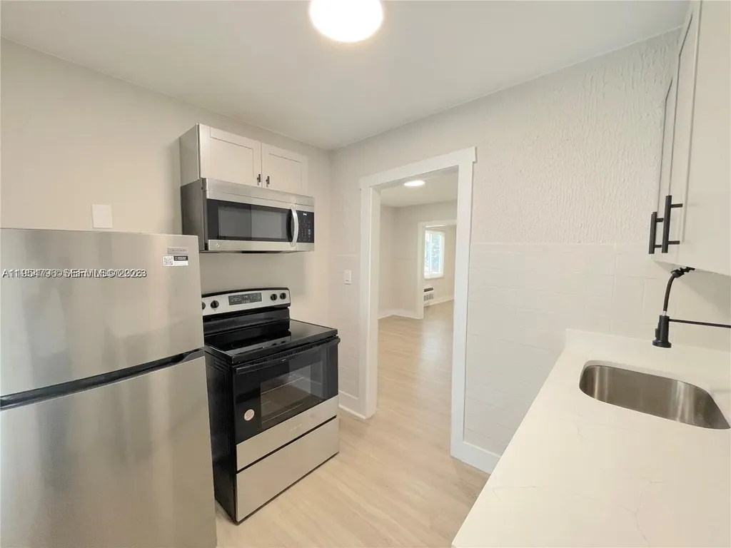 1836 Dewey Street Hollywood FL 33020