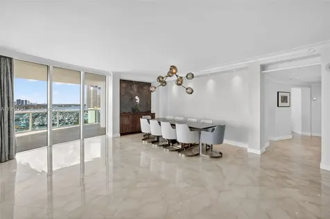 1000 S Pointe Drive Miami Beach FL 33139