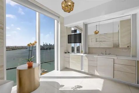 1000 S Pointe Drive Miami Beach FL 33139
