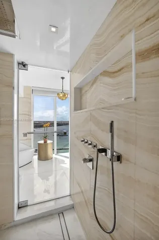 1000 S Pointe Drive Miami Beach FL 33139