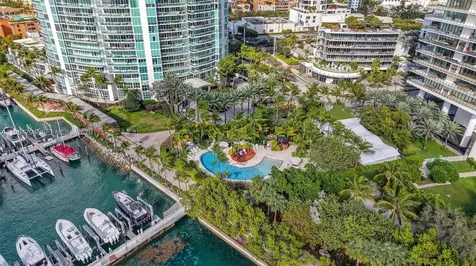 1000 S Pointe Drive Miami Beach FL 33139