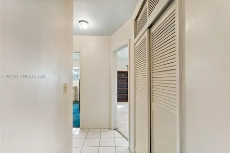 2201 NW 87th Avenue Pembroke Pines FL 33024