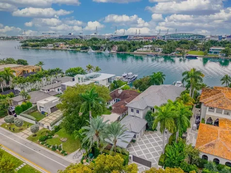 170 S Hibiscus Drive Miami Beach FL 33139