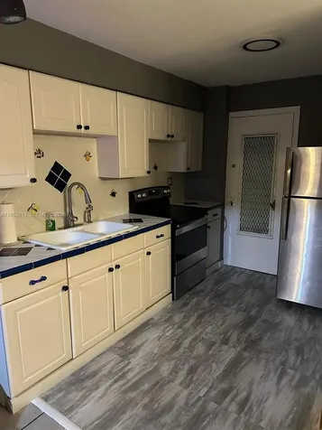 1620 West Avenue Miami Beach FL 33139