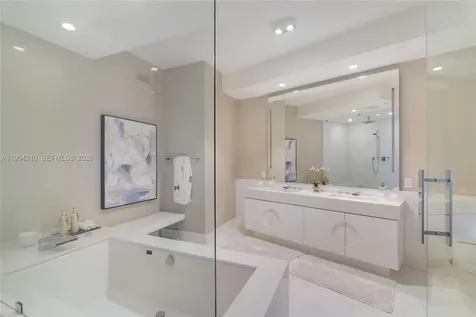 18555 Collins Avenue Sunny Isles Beach FL 33160