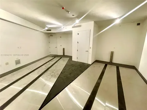 18555 Collins Avenue Sunny Isles Beach FL 33160