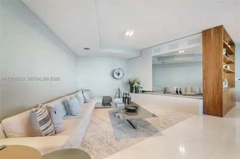 18555 Collins Avenue Sunny Isles Beach FL 33160