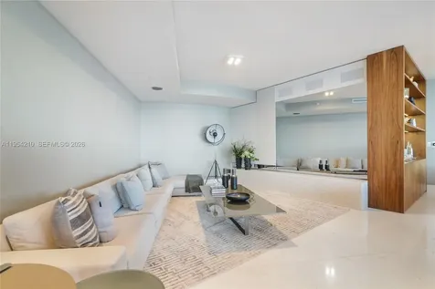 18555 Collins Avenue Sunny Isles Beach FL 33160