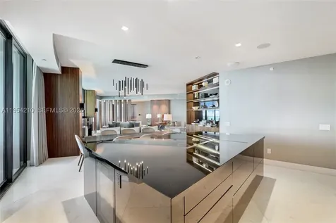 18555 Collins Avenue Sunny Isles Beach FL 33160