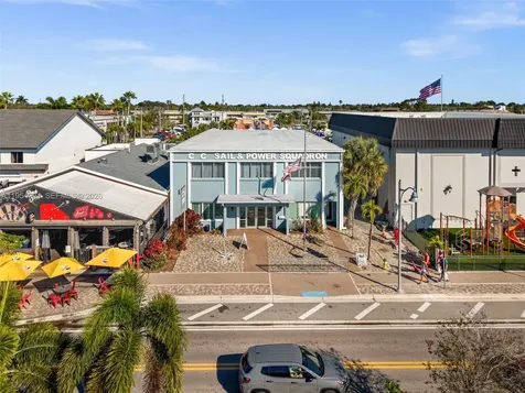 917 SE 47th Terrace Cape Coral FL 33904