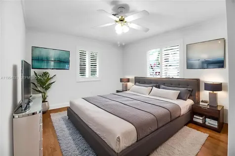15144 SW 72nd Court Palmetto Bay FL 33158