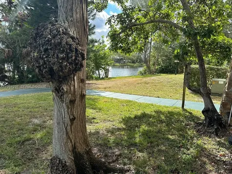 3720 Inverrary Drive Lauderhill FL 33319