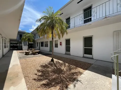1824 Monroe Street Hollywood FL 33020