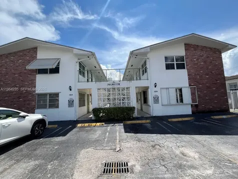 1824 Monroe Street Hollywood FL 33020