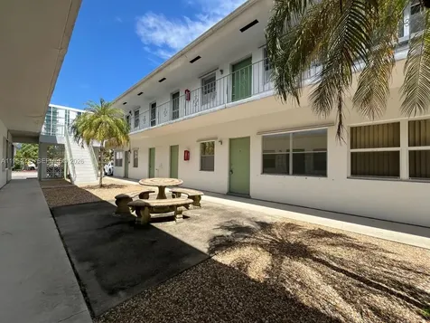 1824 Monroe Street Hollywood FL 33020