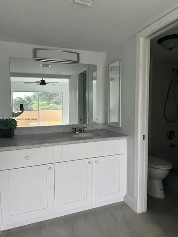 3905 N Nob Hill Road Sunrise FL 33351