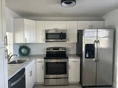 3905 N Nob Hill Road Sunrise FL 33351