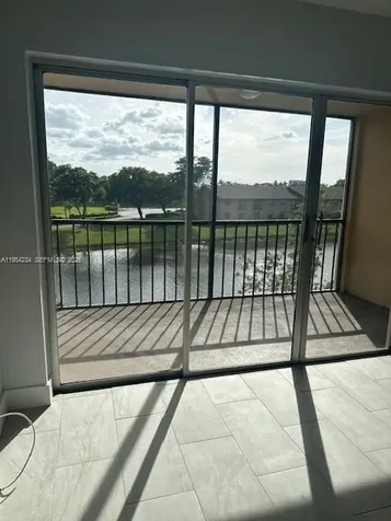 3905 N Nob Hill Road Sunrise FL 33351