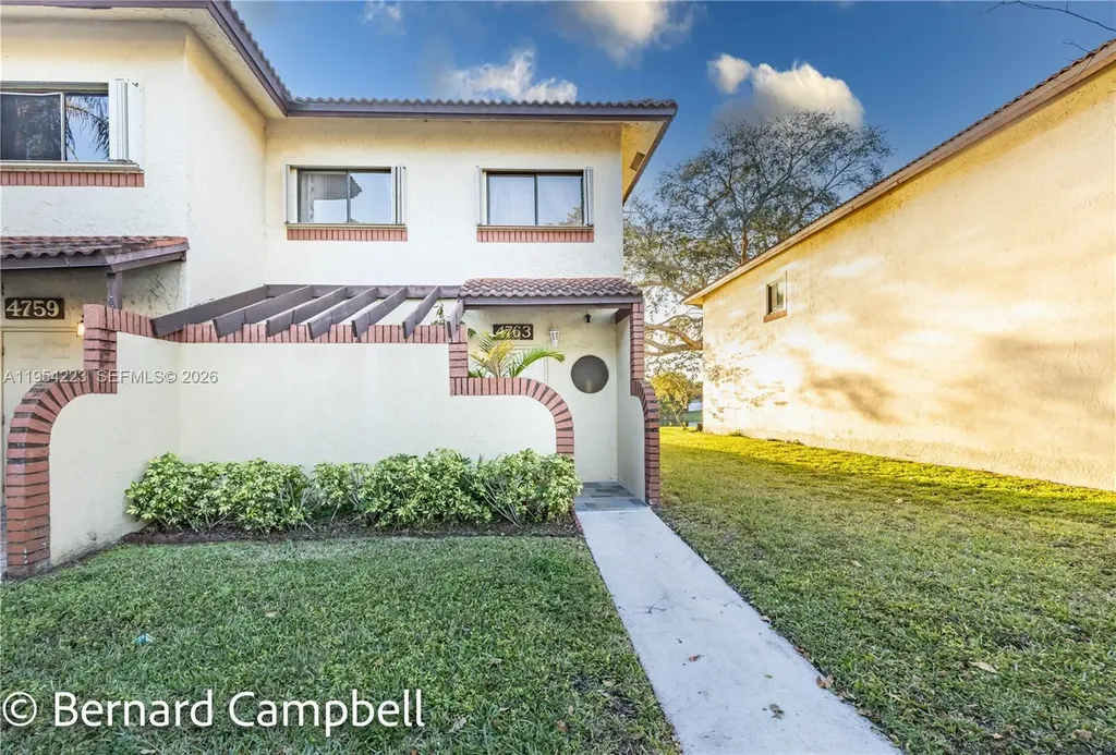 4763 NW 90th Avenue Sunrise FL 33351