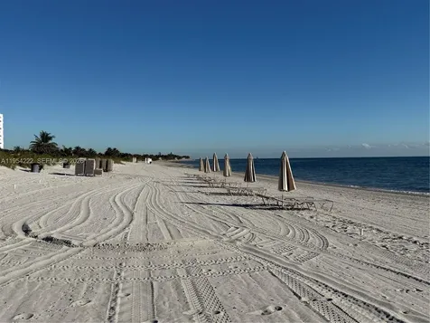 201 Crandon Boulevard Key Biscayne FL 33149
