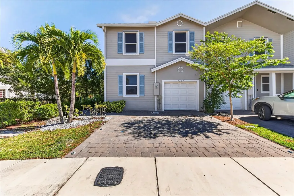 1707 SE 9th Terrace Homestead FL 33034
