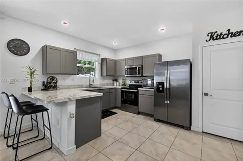 1707 SE 9th Terrace Homestead FL 33034