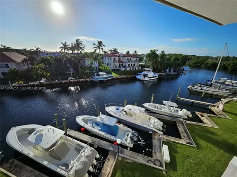 6901 Edgewater Drive Coral Gables FL 33133