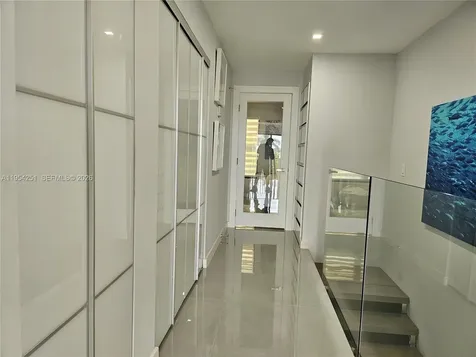 6901 Edgewater Drive Coral Gables FL 33133