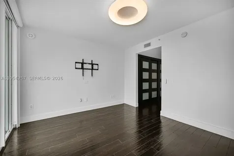 10 Venetian Way Miami Beach FL 33139