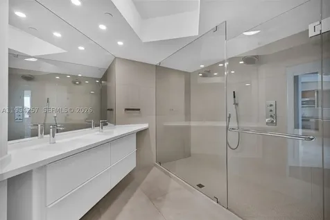 10 Venetian Way Miami Beach FL 33139