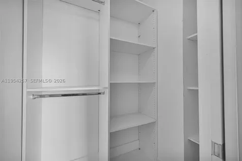 10 Venetian Way Miami Beach FL 33139