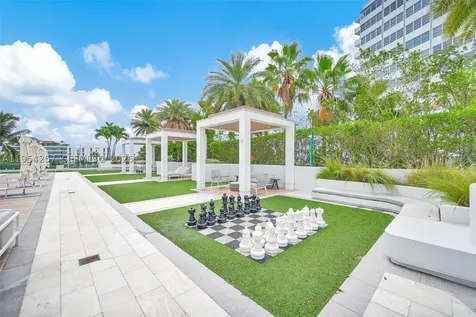10 Venetian Way Miami Beach FL 33139