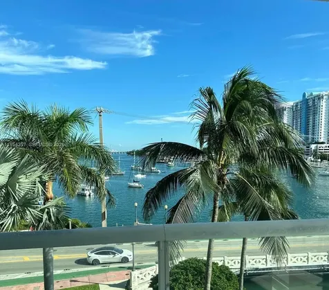 10 Venetian Way Miami Beach FL 33139